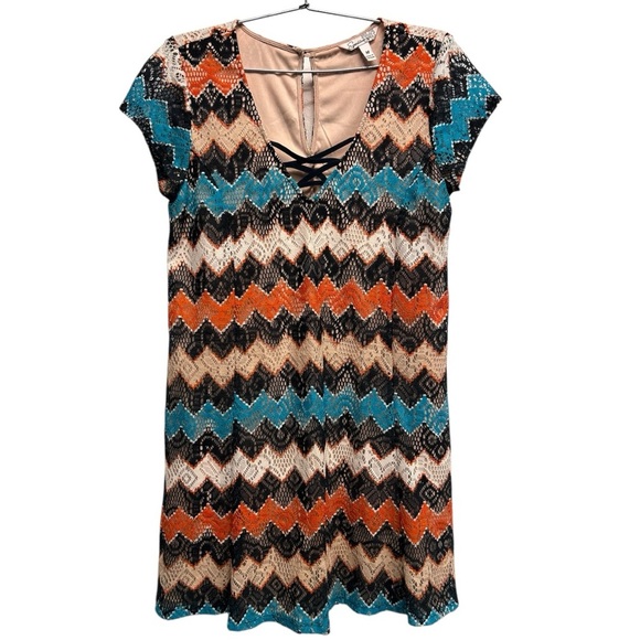 Speechless Dress Tunic Multi Color Lace Chevron Lined Cap Sleeve Women's Size M - Picture 1 of 9